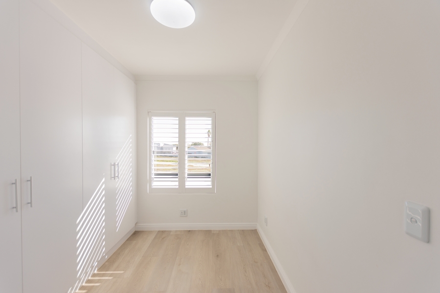 2 Bedroom Property for Sale in Middedorp Western Cape
